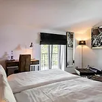 & Restaurant Ulmenhof Otel 3*