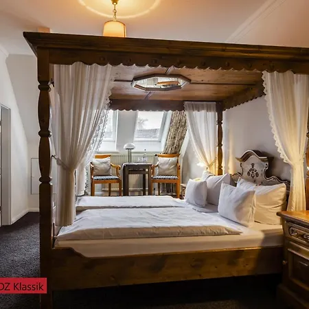 & Restaurant Ulmenhof 3* Bredsted