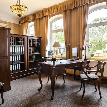 Hotell & Restaurant Ulmenhof Bredstedt