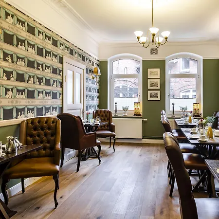 Hotell & Restaurant Ulmenhof Bredstedt