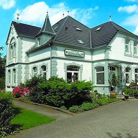 & Restaurant Ulmenhof Hotel 3*