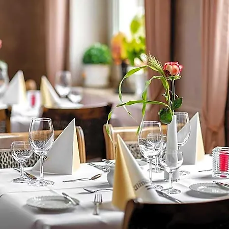 & Restaurant Ulmenhof
