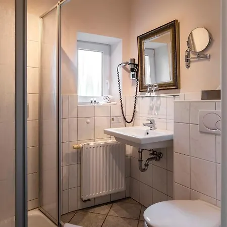 & Restaurant Ulmenhof Hotel 3*