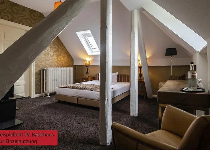 & Restaurant Ulmenhof Hotell