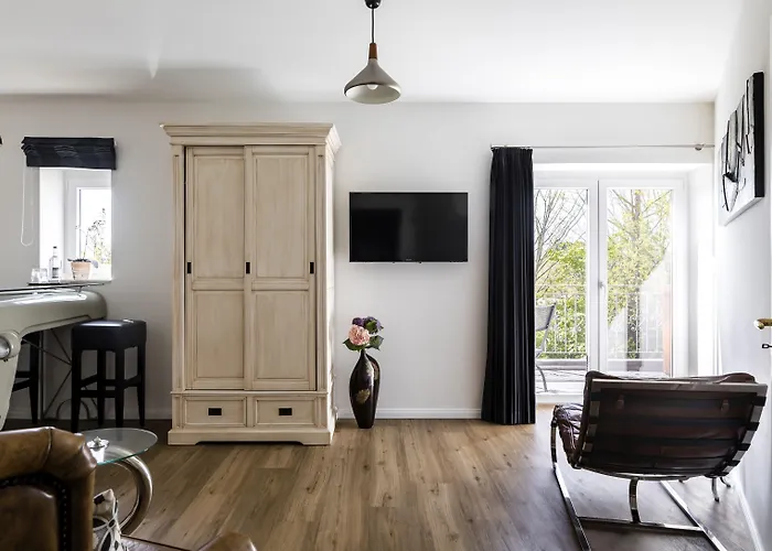 & Restaurant Ulmenhof Bredstedt